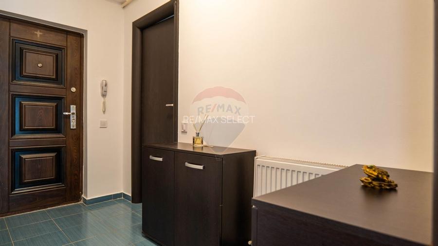 Dobroesti - vanzare apartament 3 camere, strada Marului - 13