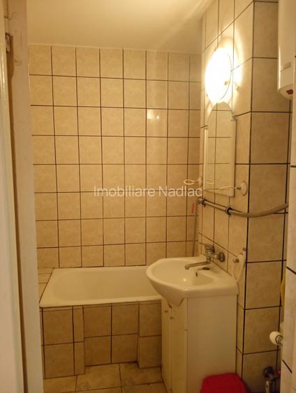Apartament 3 camere in bloc Digi Nadlac - 9