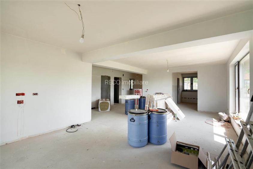 Casa cu living+3 camere cu panorama si teren mare pe Sofiei - 4