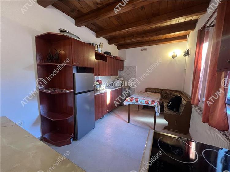 Pensiune de 7 camere cu 5 bai si teren de 377mp situata in Paltinis - 8