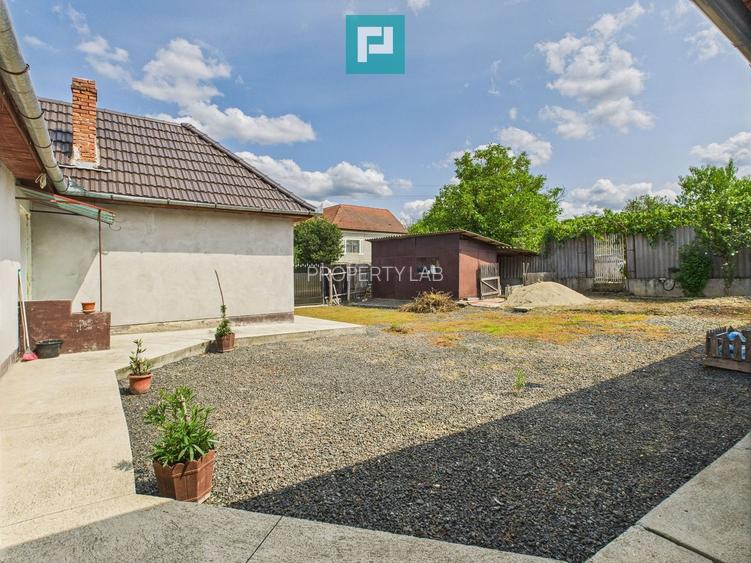 Casă renovată cu teren generos lângă Ususău - 10