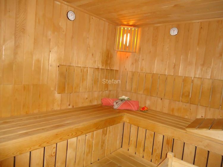 Vila Valea Prahovei Cornu , 15 camere, piscina int.,pretabila camin varstnici - 13