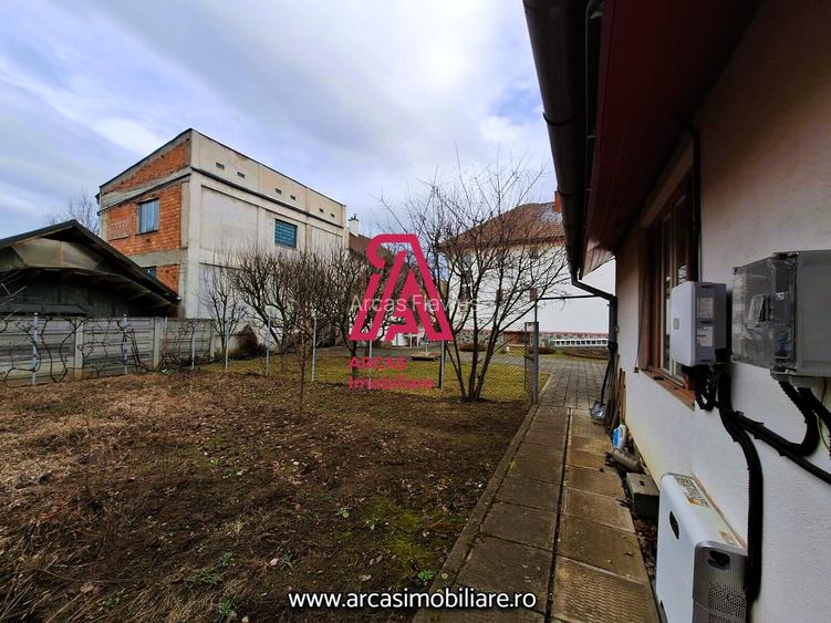 Casa de vanzare 7 camere, teren 1000 mp Sub Arini! - 25