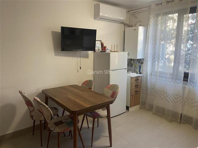 Garsoniera, zona cartier Gara , et 1 4 , imbunatatita , mobilata , centrala term - 6