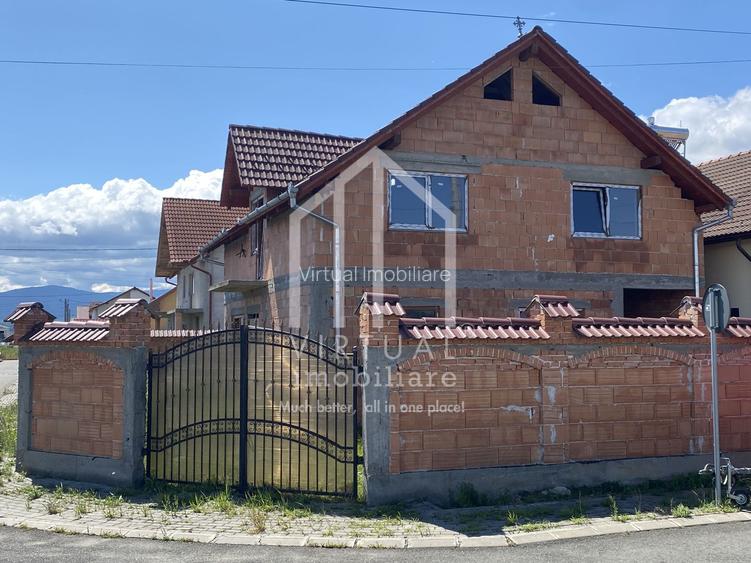 Casa individuala de vanzare in Cristian cu 5 camere de 112 mp - 2