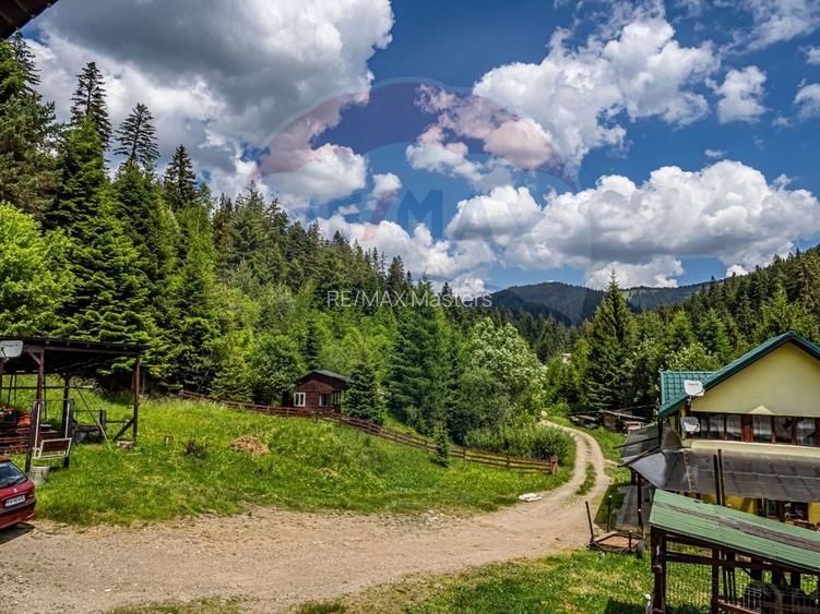 Vila / Pensiune cu 20 camere de vânzare în Câmpulung Moldovenesc, SV - 19