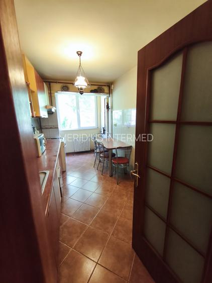 Închiriere apartament 4 camere decomandat + garaj - 15