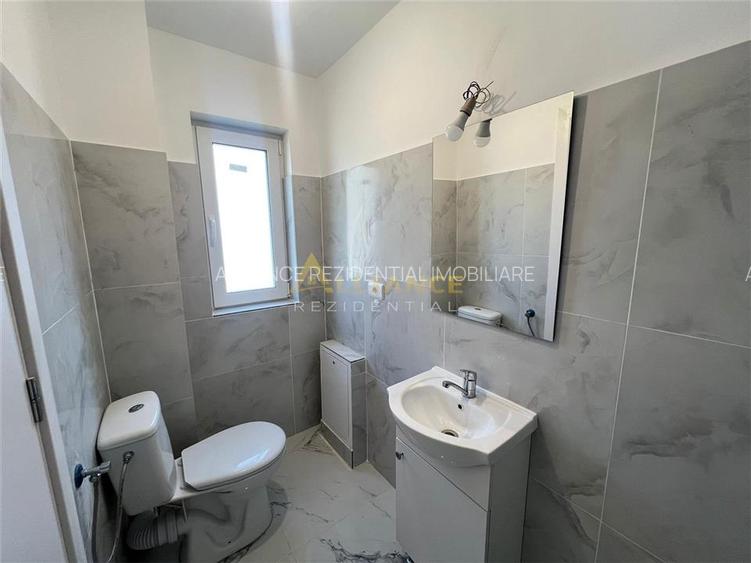 Casa tip duplex - 3 camere - 2 bai - 13
