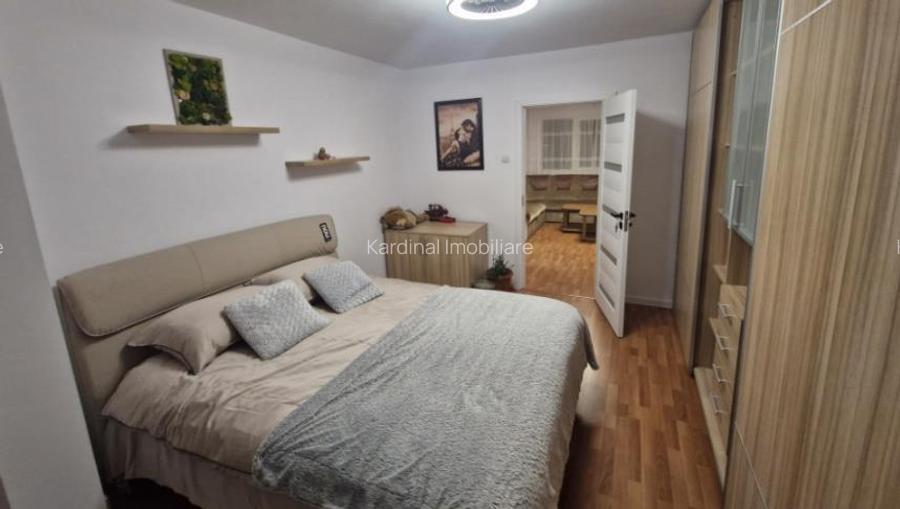 Apartament 3 camere mobilat etaj 2,  Astra - 2