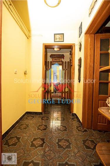 Ap. 3 camere,51 mp (cu centrala termica) Aleea Campul cu Flori 3, Bl M49, Sect.6 - 23