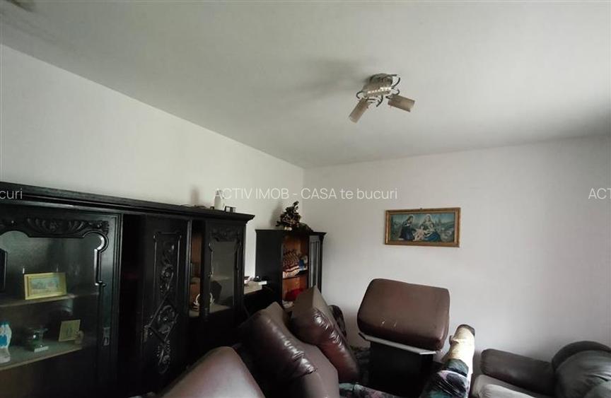 Resita Apt.la Curte Comuna, Zona Catedrala - 3