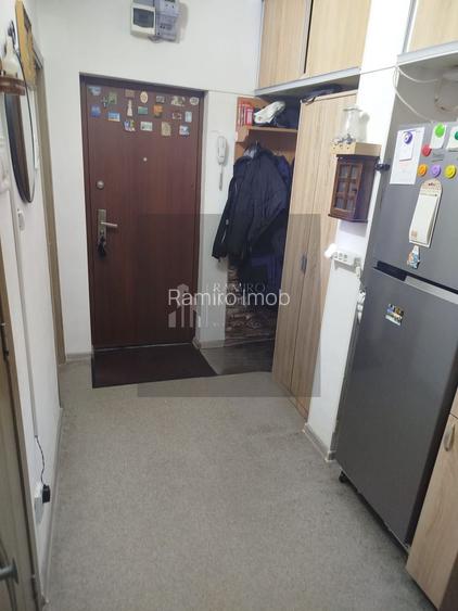 Garsoniera decomandata Dristor / Calea Vitan - 3