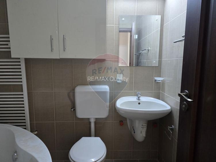 Vila / Pensiune / Camin / Azil seniori, zona superba Moeciu, parcare - 10