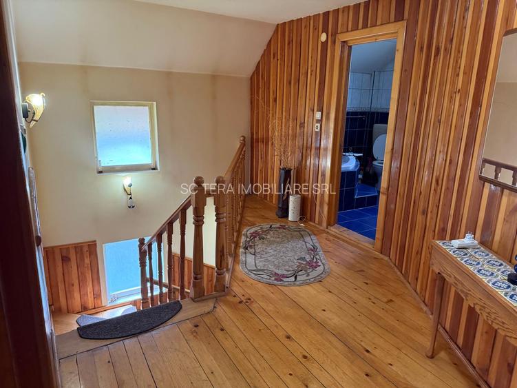 VANZARE CASA TIP PENSIUNE - 7