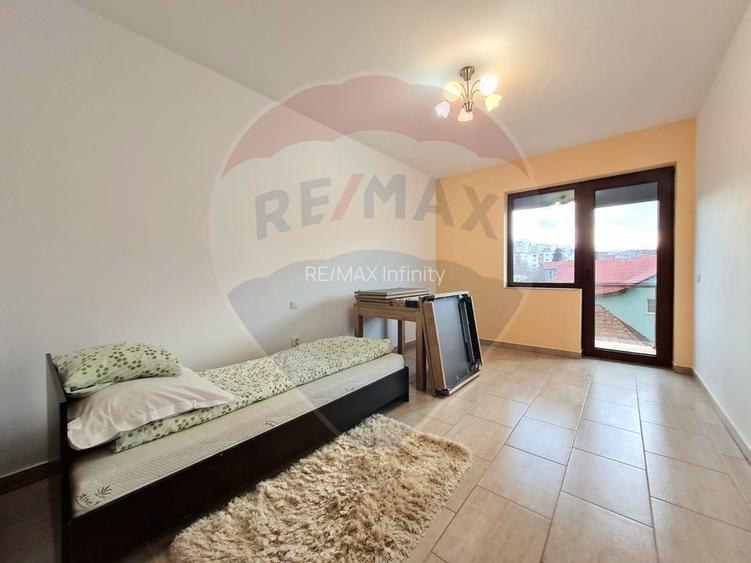 Inchiriez apartament pet-friendly, 4 camere, curte în zona Manastur - 10