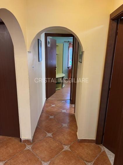 Apartament 3 camere de inchiriat, centrala proprie, Drumul Sarii - 9