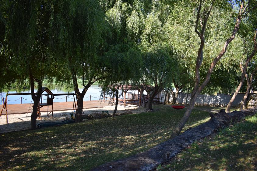 Conac lac Snagov cu ponton - 37