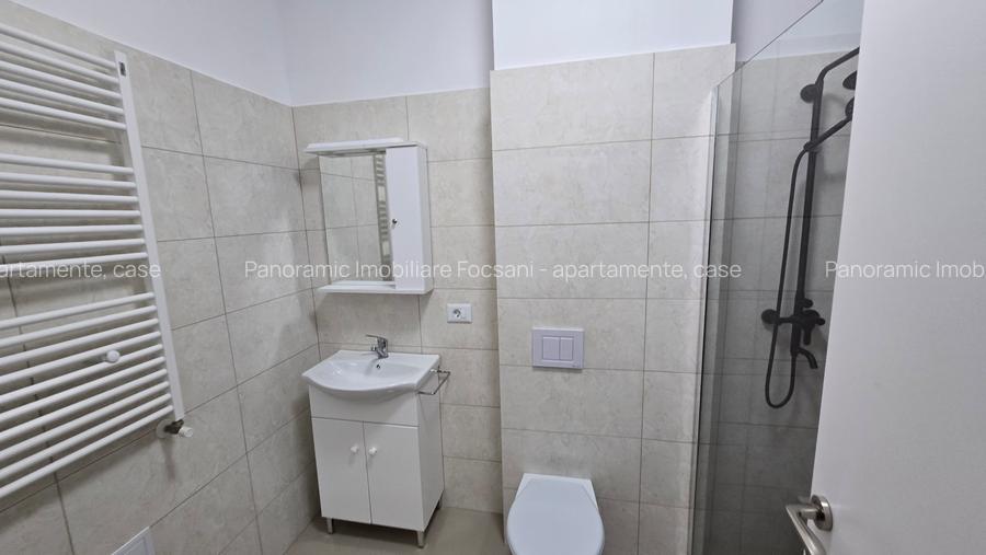 Apartament 2 camere parter, de inchiriat Focsani-Crang, lux, prima  inchiriere - 4