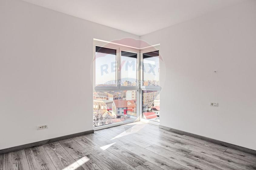 Apartament 3 camere COMPLEX ADORA PARK cu loc de parcare - 12