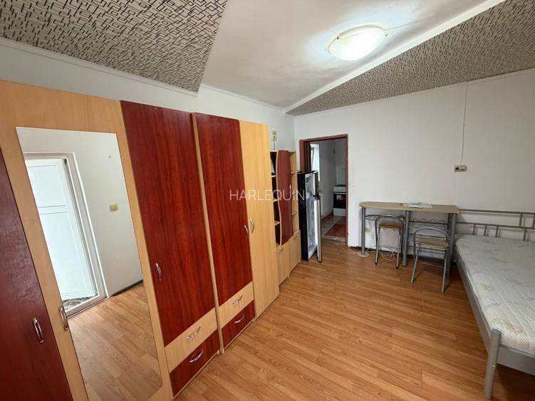 garsoniera cu intrare din strada - 3