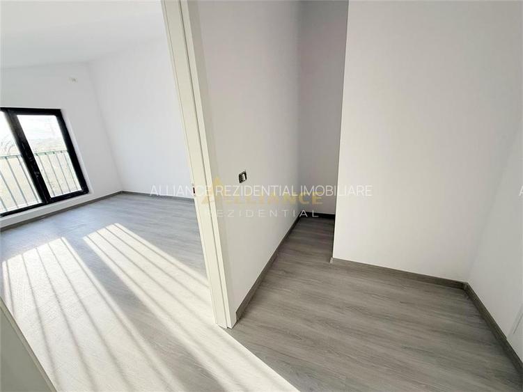 Duplex / 6 Camere / 3 Bai / Teren 250 mp - 17