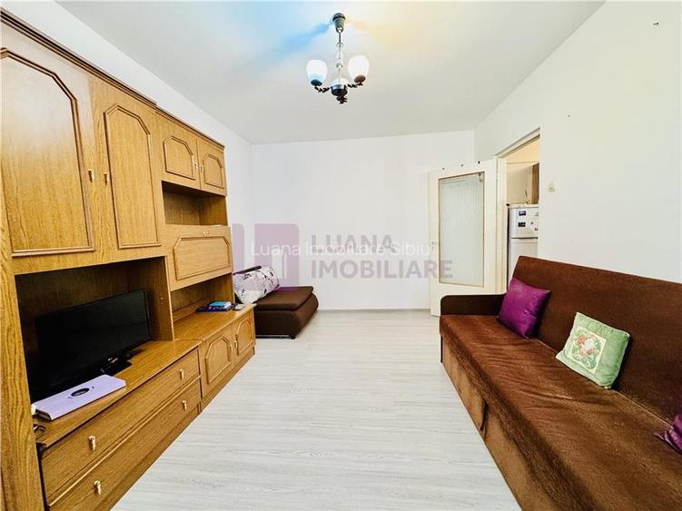 Apartament o camera de vanzare | Compa | etaj 2 | renovat | pivnita - 4