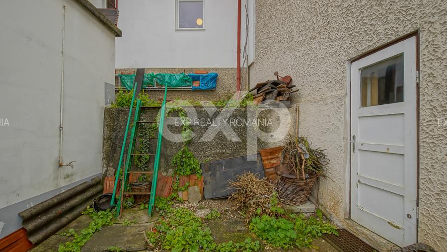 Casa cu priveliste panoramica in inima zonei Șchei – Strada Cotun, nr. 9 - 12