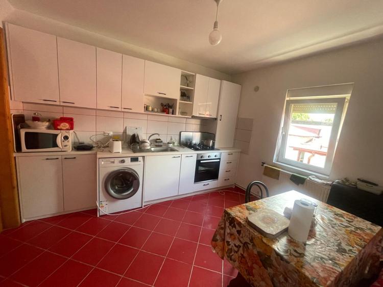 Casa cu 3 camere, pod mansardabil, 140 mp, zona Restaurantul Dacia