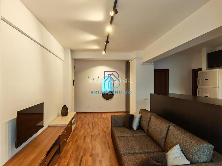 Soseaua Chitilei, pod Constanta, doua camere, sup. 53.9 mp, et. 1/8 - 12