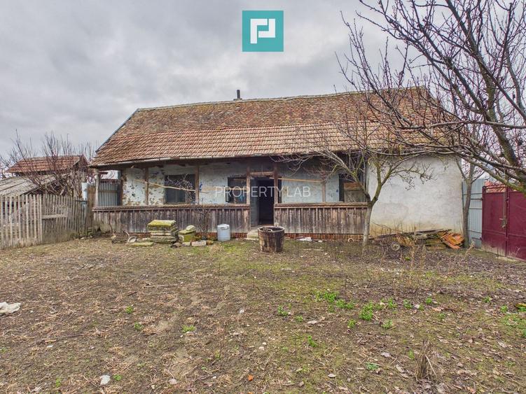 Casă modestă cu 3 camere de renovat în Mișca - 3