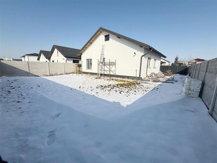 Vila Individuala / 4 Camere / 2 Bai / Teren 320 mp - 4