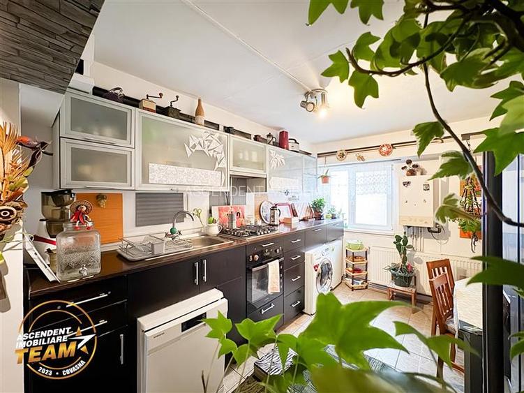 FILM&TUR 3D!! Apartament cu 3 camere luminos, loc parcare, zona Lenin, Sfantu Gh - 2