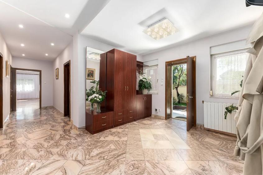 Zona Barbu Vacarescu vila 9 camere