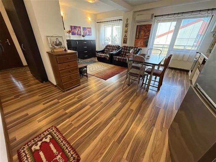 Gradina cu Magnolii - 2 camere decomandate - etajul 2