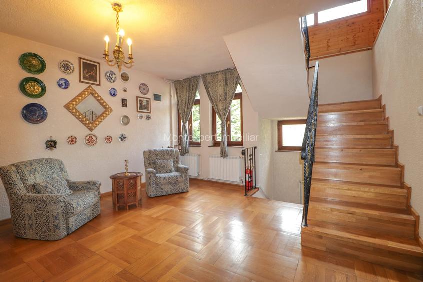 Pensiune de vânzare în Sinaia – proprietate premium cu 7 camere, teren generos! - 7