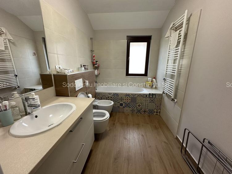 Duplex cu 5 camere de vanzare  în zona Aradului - 29