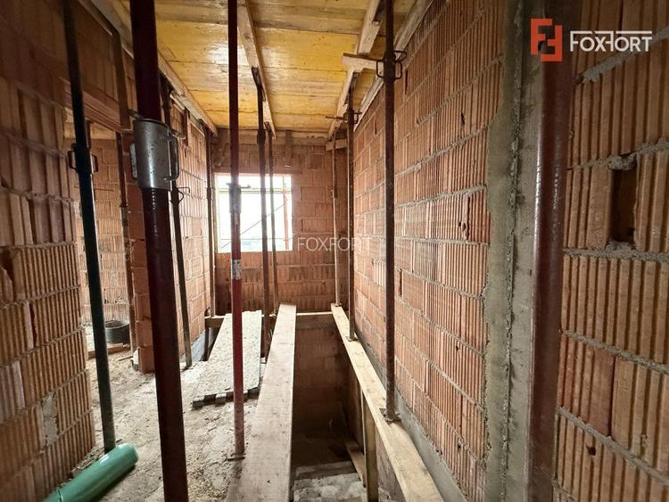 Duplex cu 3 camere si teren de 247 mp de vanzare in localitatea Sacalaz - 8