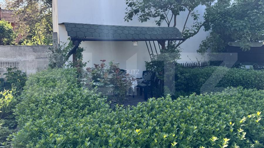 Apartament cu 3 camere, 73 mp utili + 67 mp curte, zona Bd. 21 Decembrie - 12