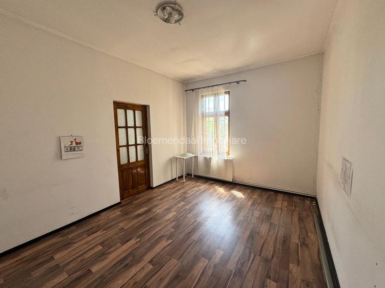 Tunari central 5 camere pretabil birouri clinica grădiniță - 2