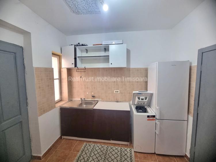 Apartament cu 1 camera, foarte spațios, parter, cladire istorica, zona Traian - 2
