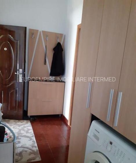 Apartament  cu 2 camere de vânzare, zona Km 4-5 - 6