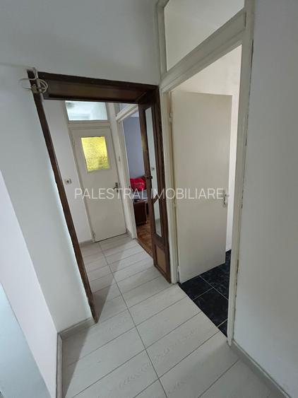 Apartament 2 camere Tractorul decomandat ,etajul 1,78000 Euro - 10