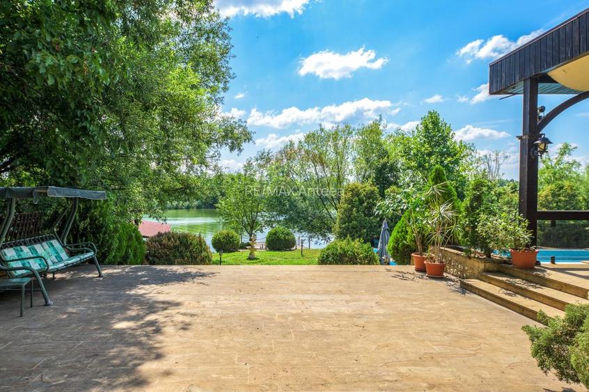 Vila neoromânească cu influențe toscane pe malul lacului Snagov - 15