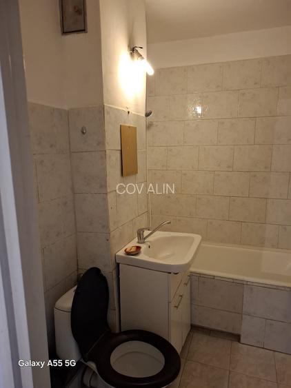 Apartament 3 camere in str Codrii Cosminului, decomandat, parter,balcon 11,04 mp - 11