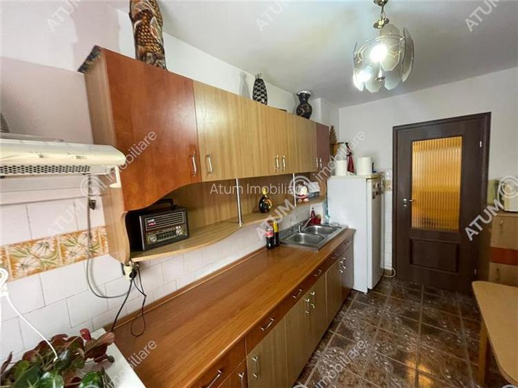 Apartament 3 camere decomandate si balcon zona Vasile Aaron Sibiu - 4