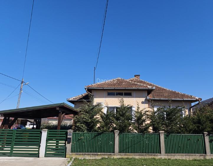 Casă modernă, luminoasă și spațioasă in Seini (MM) - 2