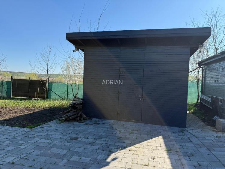 Vand Casa Cu Acces La Lac  - 5