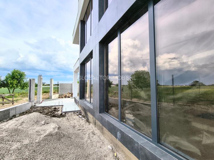VILA DUPLEX, complex rezidential, 173mp, teren 305mp, loc. 1 Decembrie - 6