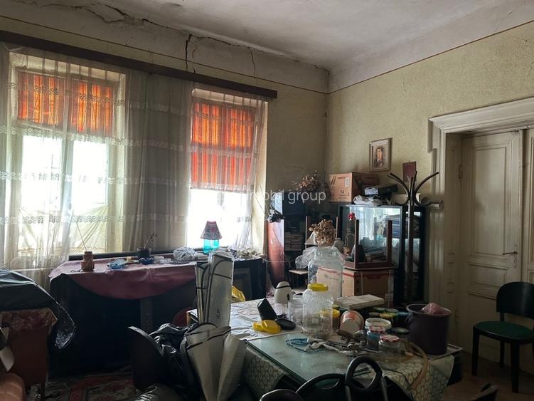 CASA parter zona LICEUL UNIREA - 5