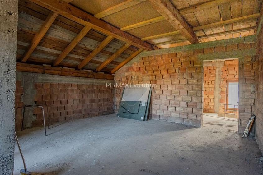 VILĂ DE POVESTE | 300mp utili | în inima naturii | OPORTUNITATE - 33
